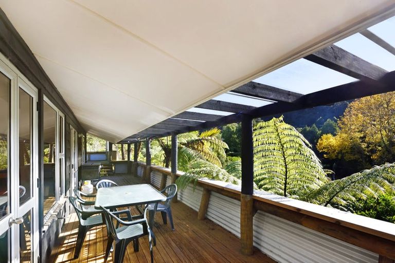 Photo of property in 38 Hope Drive, Okiwi Bay, 7193