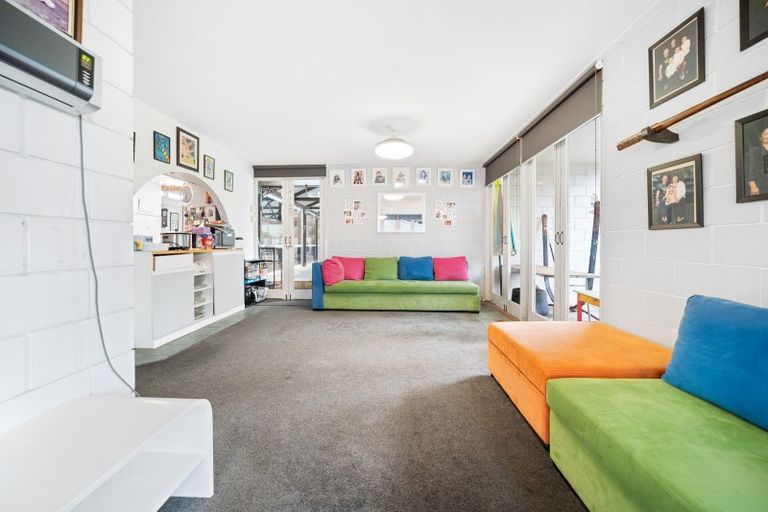 Photo of property in 52 Hain Avenue, Mangere East, Auckland, 2024