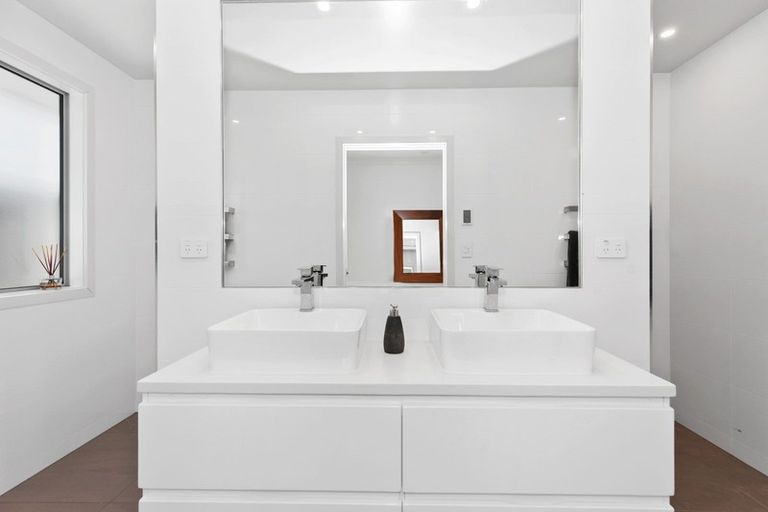 Photo of property in 5 Falcon Court, Flagstaff, Hamilton, 3210