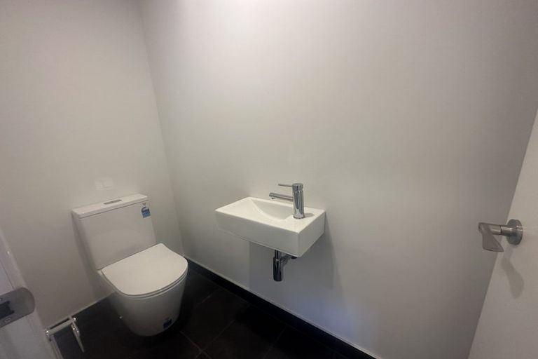 Photo of property in 77 Drysdale Road, Jacks Point, 9371