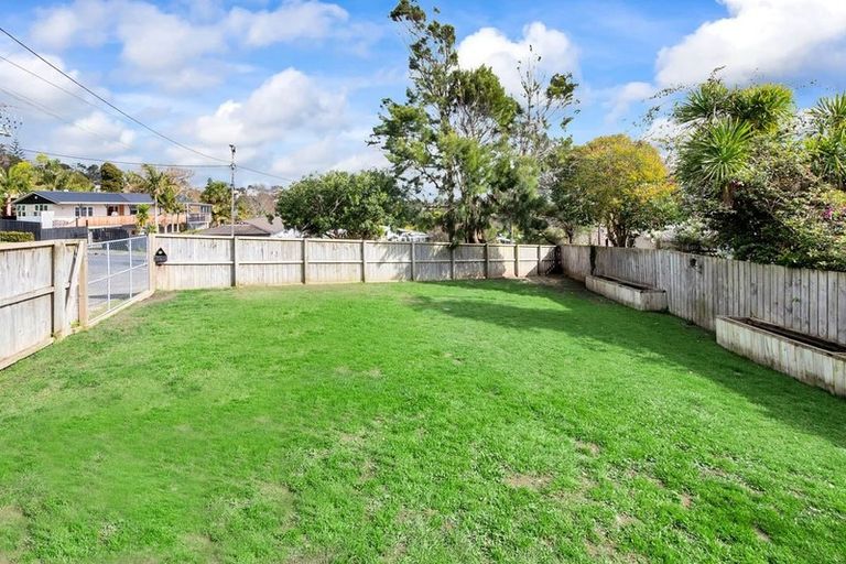 Photo of property in 49a Stanley Road, Glenfield, Auckland, 0629