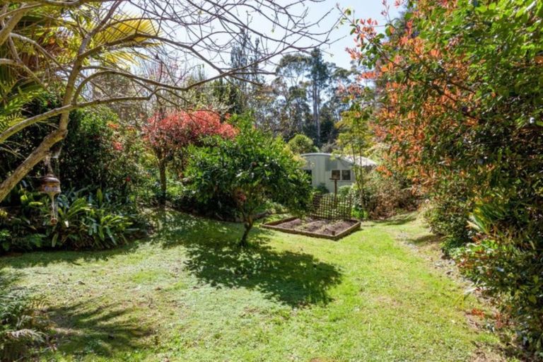 Photo of property in 10 Widdison Place, Whangamata, 3691