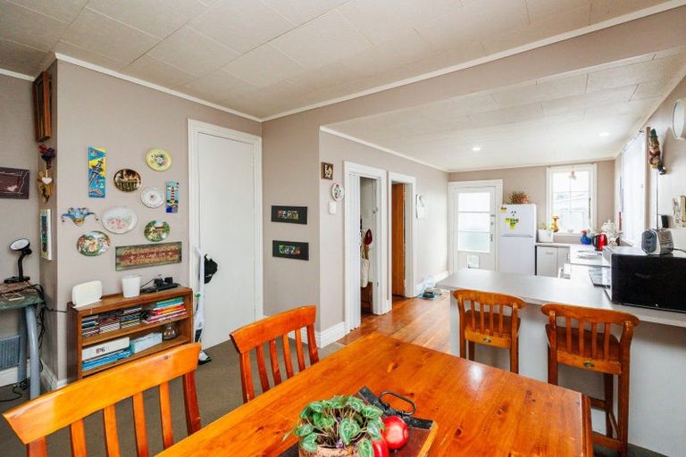 Photo of property in 38 Queen Street, Feilding, 4702