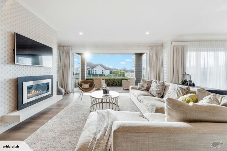 Photo of property in 2 Audrey Place, Flagstaff, Hamilton, 3210