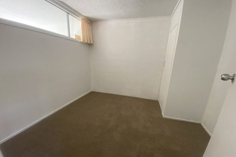 Photo of property in 4/3 Tralee Place, Hillcrest, Hamilton, 3216