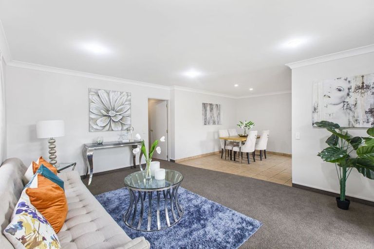 Photo of property in 48d Tironui Road, Takanini, 2112