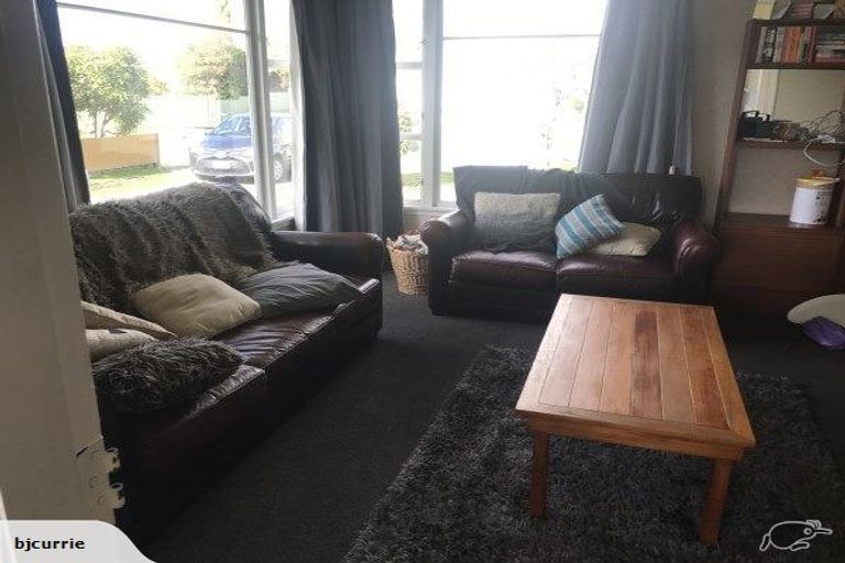 Photo of property in 24 Kent Crescent, Awapuni, Palmerston North, 4412