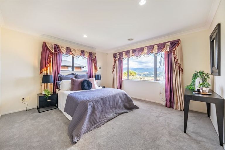 Photo of property in 13 Riverstone Drive, Riverstone Terraces, Upper Hutt, 5018