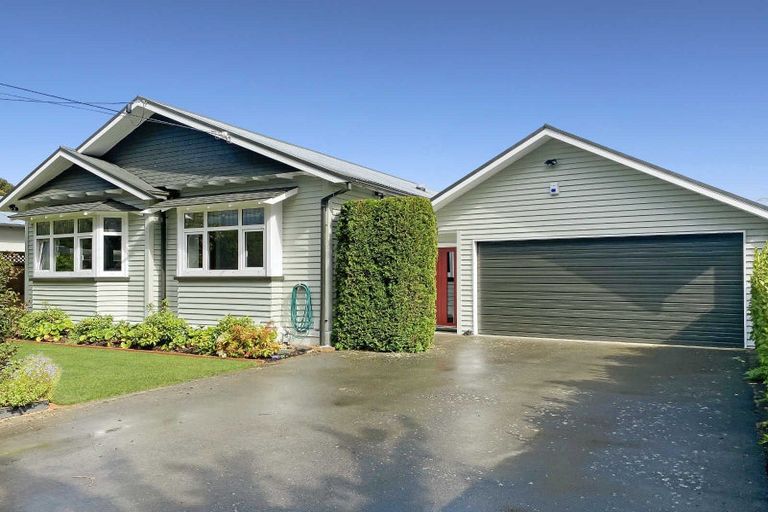 Photo of property in 91 Somerfield Street, Somerfield, Christchurch, 8024