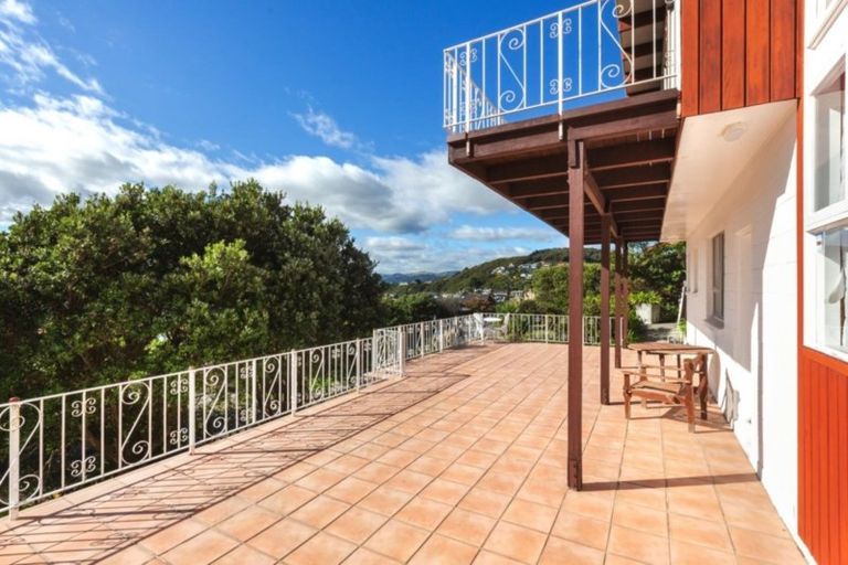 Photo of property in 7 Kenef Road, Paremata, Porirua, 5024