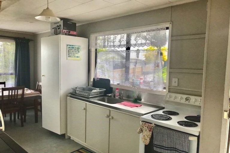 Photo of property in 21 Shalimar Place, Clover Park, Auckland, 2019