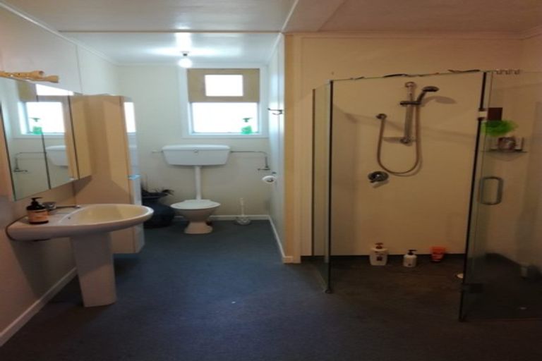 Photo of property in 2268 Ohai Clifden Highway, Orawia, Otautau, 9682