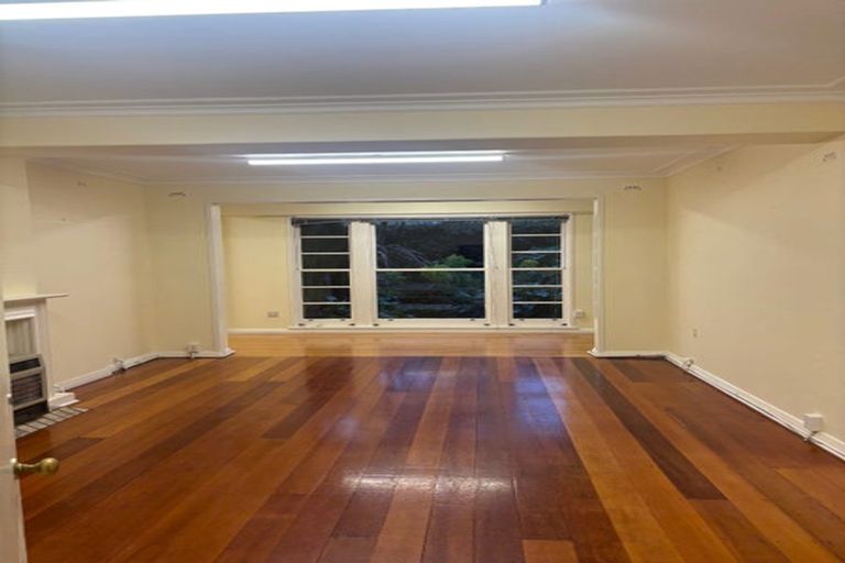 Photo of property in 115 Molesworth Street, Thorndon, Wellington, 6011