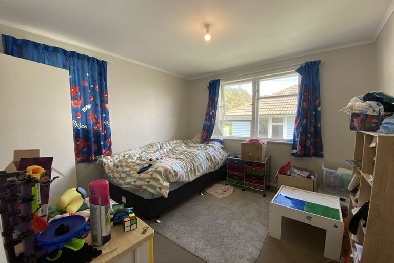 Photo of property in 39 Tukanae Street, Strathmore Park, Wellington, 6022