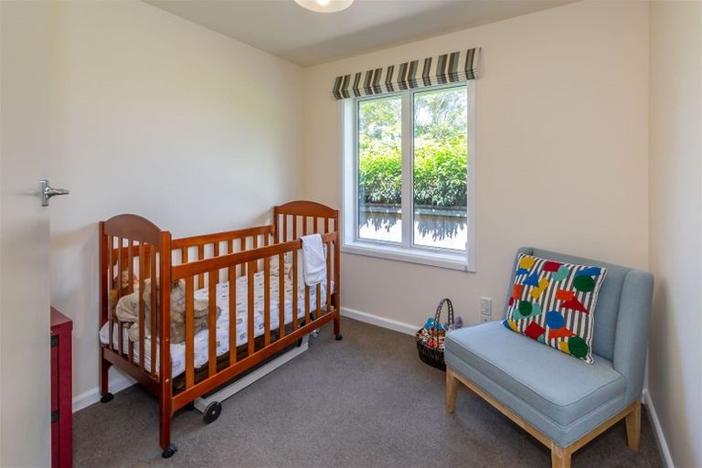 Photo of property in 11 Walnut Avenue, Strowan, Christchurch, 8052