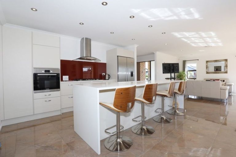 Photo of property in 68 Manuel Road, Silverdale, 0932