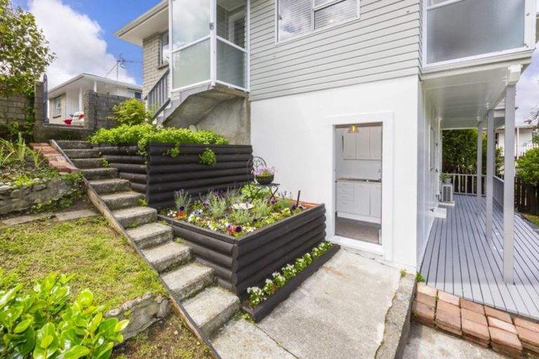 Photo of property in 35b Roband Crescent, Brown Owl, Upper Hutt, 5018