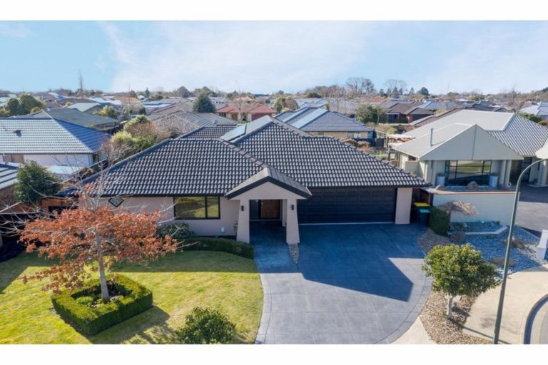 Photo of property in 7 Baltic Place, Northwood, Christchurch, 8051