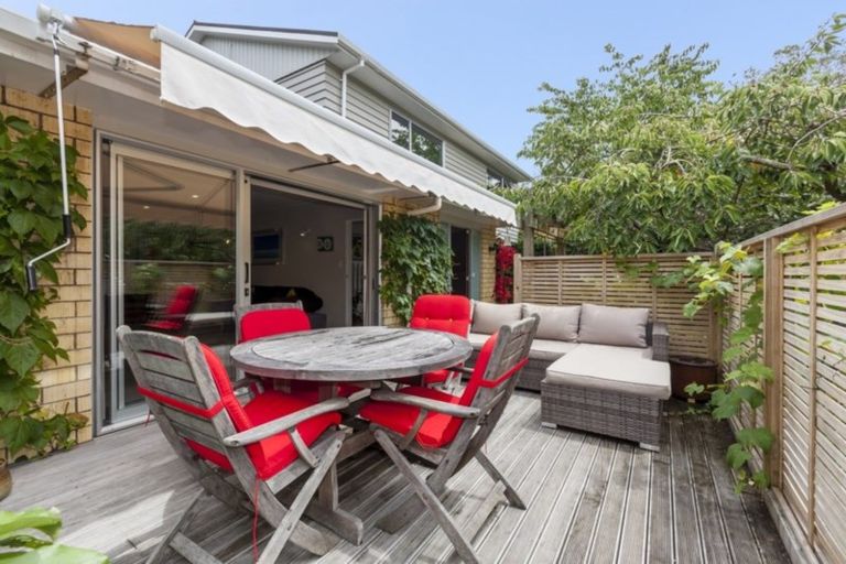 Photo of property in 256 Te Moana Road, Waikanae, 5036