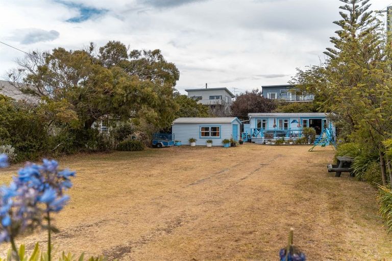 Photo of property in 22 Blue Pacific Parade, Riversdale Beach, Masterton, 5872