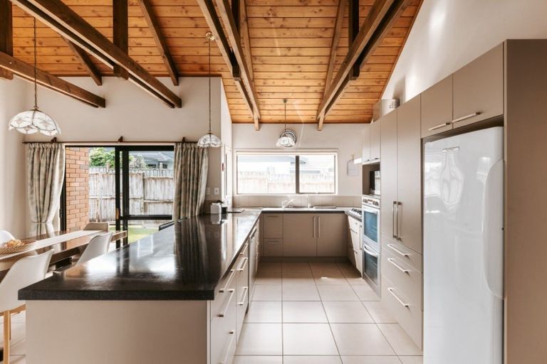 Photo of property in 117 Dickson Road, Papamoa Beach, Papamoa, 3118