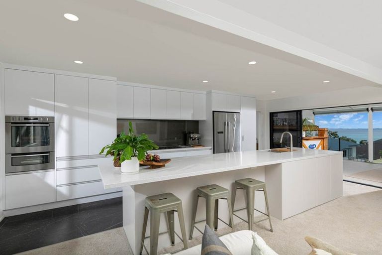 Photo of property in 15 East Avenue, Manly, Whangaparaoa, 0930