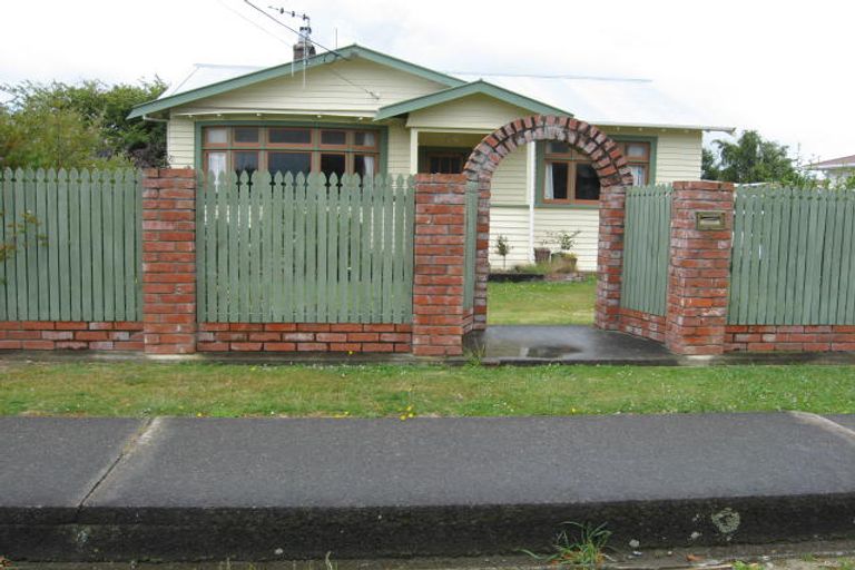 Photo of property in 18 Lytton Street, Feilding, 4702