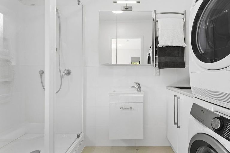 Photo of property in 12 Florio Terrace, Tawa, Wellington, 5028