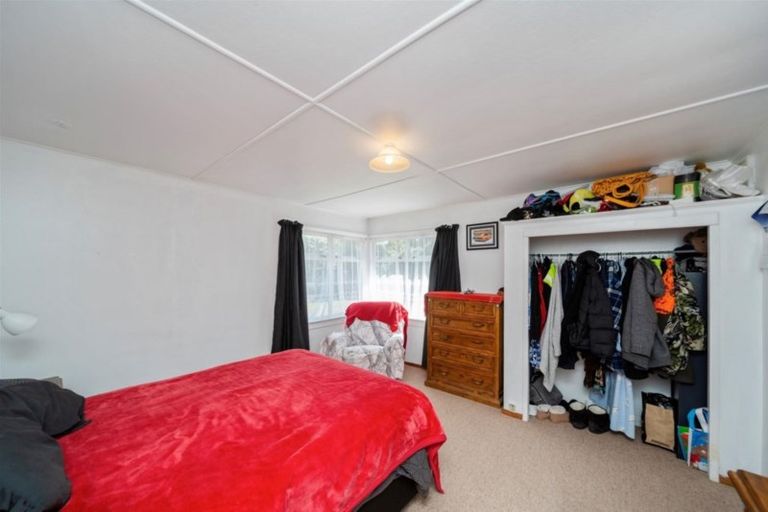 Photo of property in 17 Douglas Street, Hawera, 4610