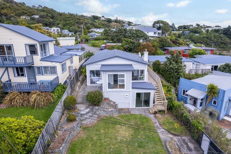 Photo of property in 78 Bayview Road, Paremata, Porirua, 5024