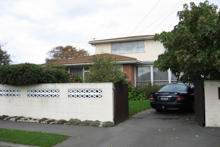 Photo of property in 12 Shearer Avenue, Papanui, Christchurch, 8052