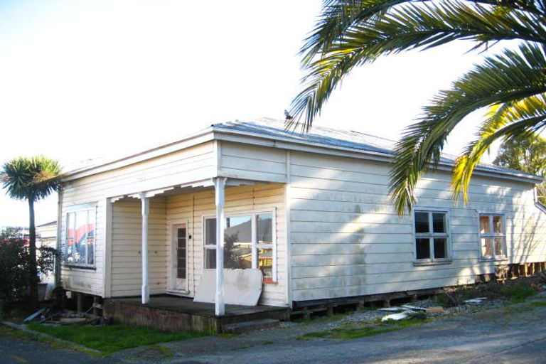 Photo of property in 17-19 Threadneedle Street, Greymouth, 7805