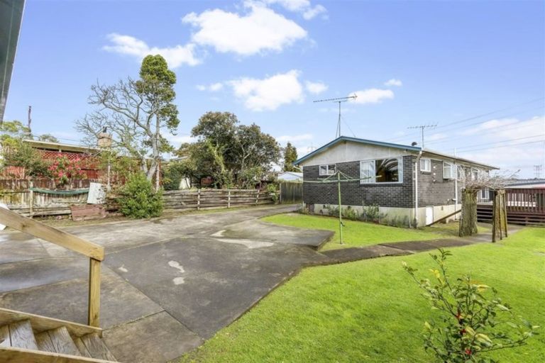 Photo of property in 256 Triangle Road, Massey, Auckland, 0614