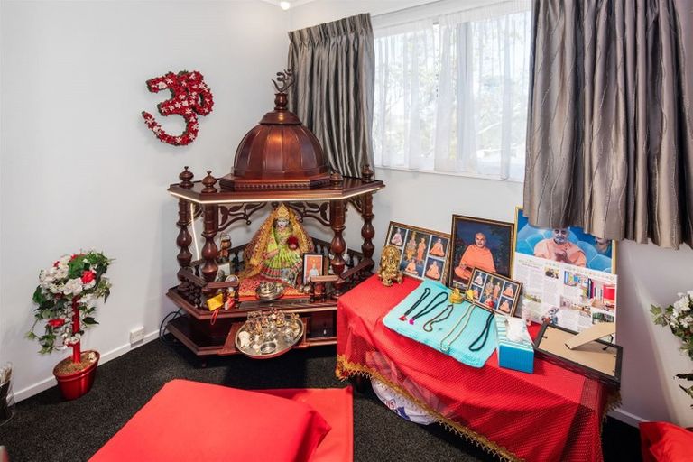 Photo of property in 6 Tree Top Lane, Paparangi, Wellington, 6037