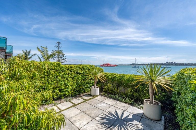 Photo of property in 8 The Parade, Bucklands Beach, Auckland, 2012