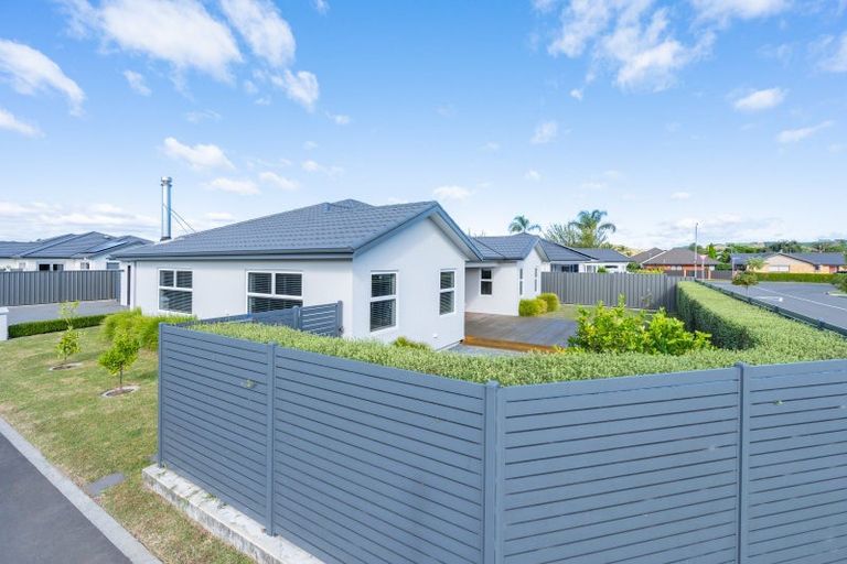Photo of property in 4 Young Place, Taradale, Napier, 4112