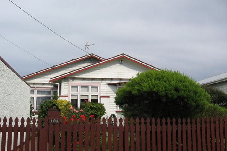 Photo of property in 194 Coutts Street, Rongotai, Wellington, 6022