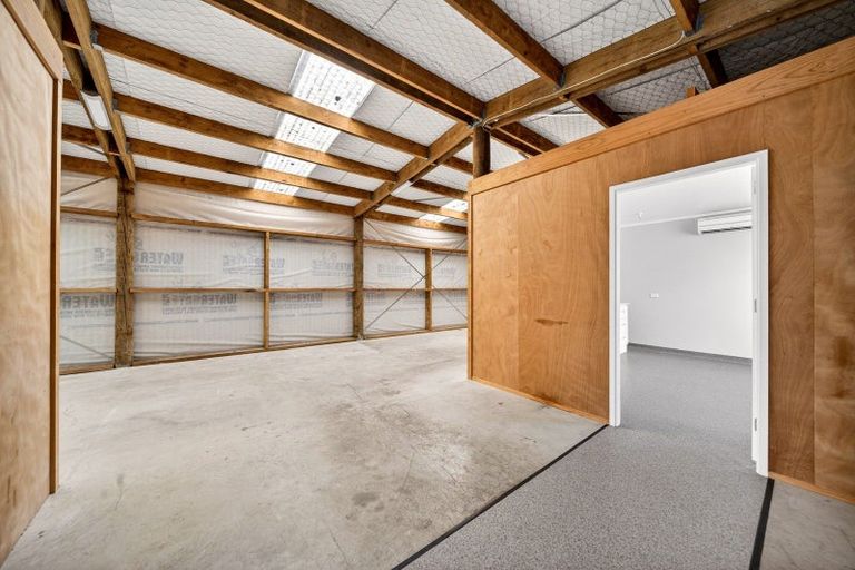 Photo of property in 106 Lincoln Road, Masterton, 5810