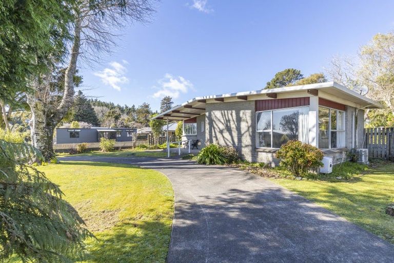 Photo of property in 9 Tawa Street, Inglewood, 4330