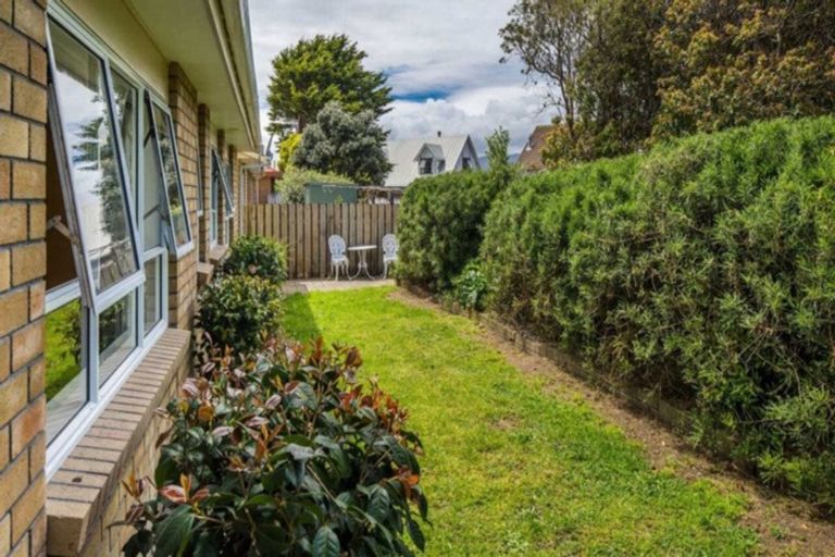 Photo of property in 11 Manly Garden, Paraparaumu Beach, Paraparaumu, 5032