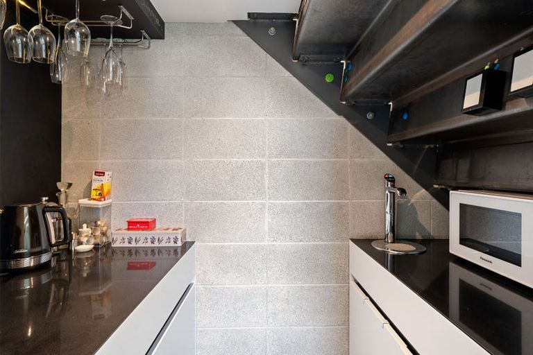 Photo of property in 64a Orangi Kaupapa Road, Northland, Wellington, 6012