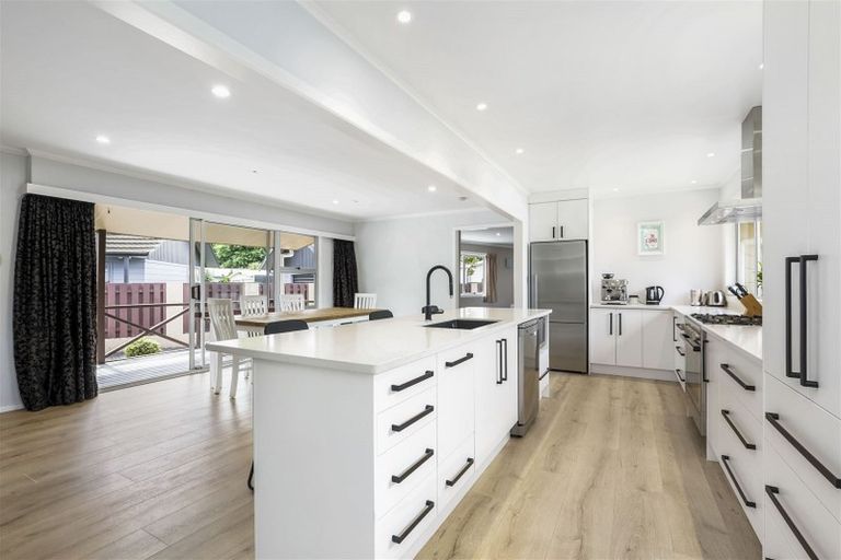 Photo of property in 87 Pohutukawa Drive, Pukete, Hamilton, 3200