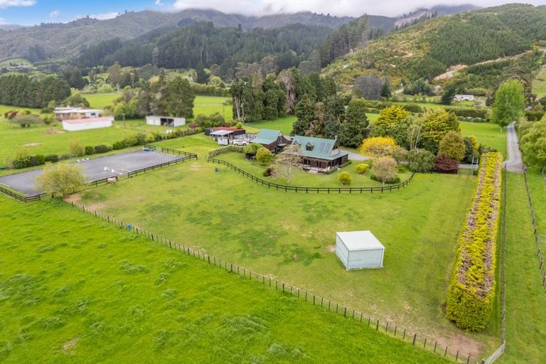 Photo of property in 39 Colletts Road, Mangaroa, Upper Hutt, 5371