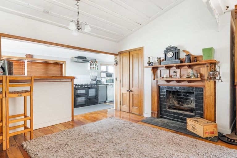 Photo of property in 57 Garfield Road, Helensville, 0800