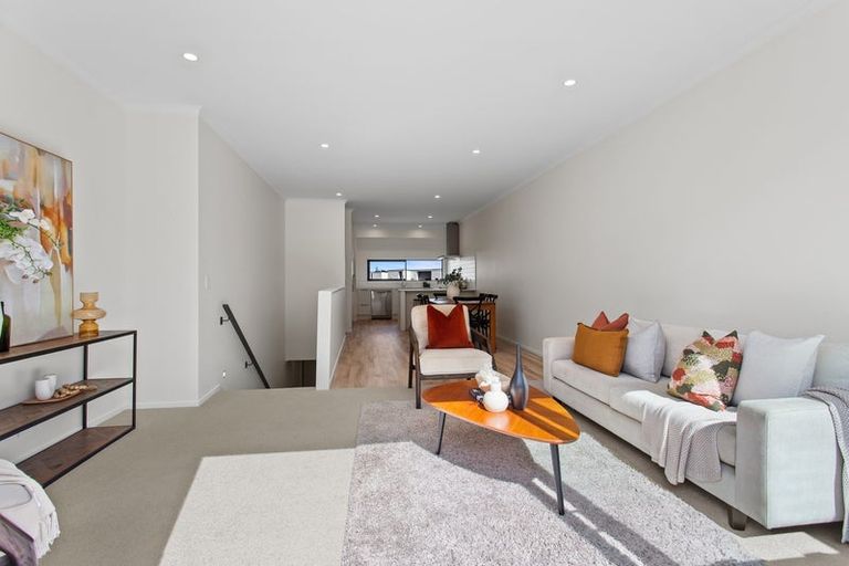 Photo of property in 15 Roundel Crescent, Whenuapai, Auckland, 0618