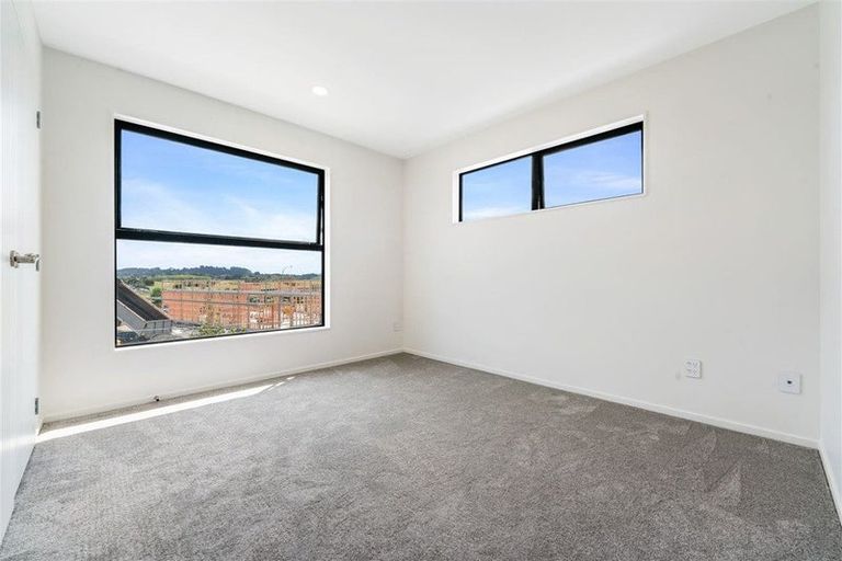 Photo of property in 5 Clara Road, Silverdale, 0932