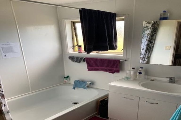 Photo of property in 2/43 Priestley Drive, Bucklands Beach, Auckland, 2014