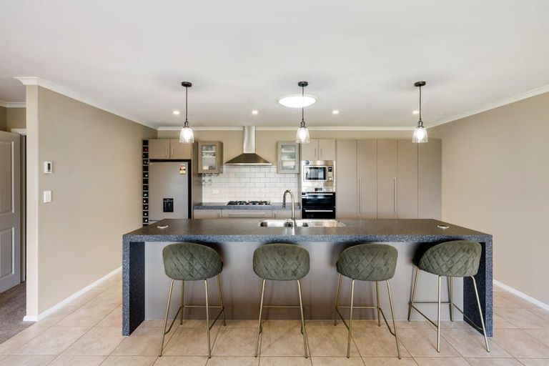 Photo of property in 14 The Peninsula, Huntington, Hamilton, 3210