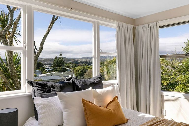 Photo of property in 3 Tuki Street, Titahi Bay, Porirua, 5022