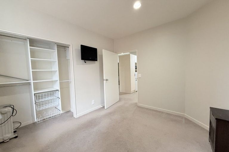 Photo of property in Terrace Tower Apartments, 8b/126 The Terrace, Wellington Central, Wellington, 6011